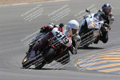 media/Apr-09-2023-SoCal Trackdays (Sun) [[333f347954]]/Turn 10 (115pm)/